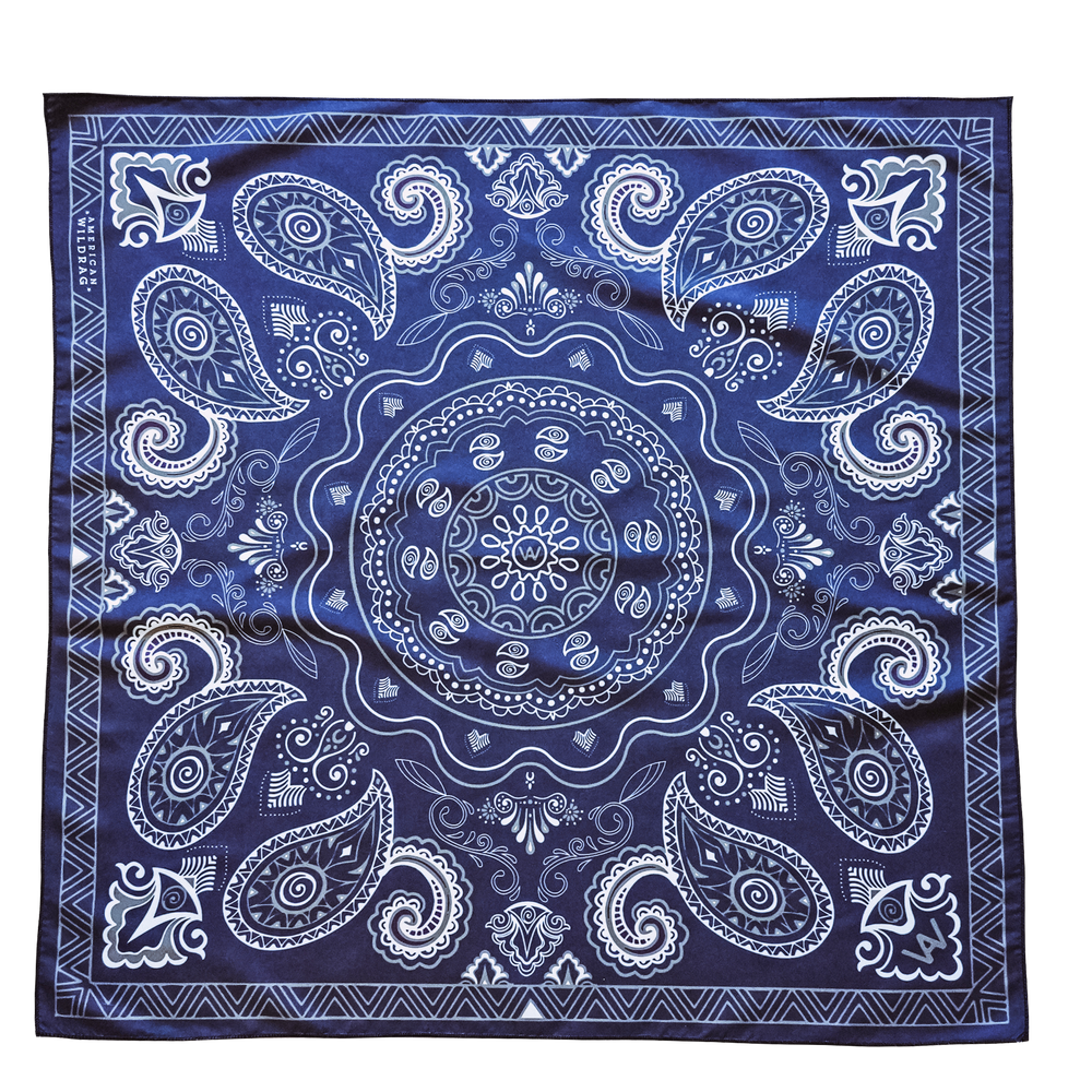 Big and soft classic American bandana in the color navy blue. 26 inches x 26 inches, hand sanded fabric, UV resistant, moisture wicking, quick drying. American Wildrag - the world's best bandanas.